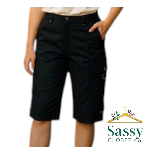 WHITE HOUSE BLACK MARKET – Black Cargo Capris, Sz 8, Excellent - Picture 1 of 6